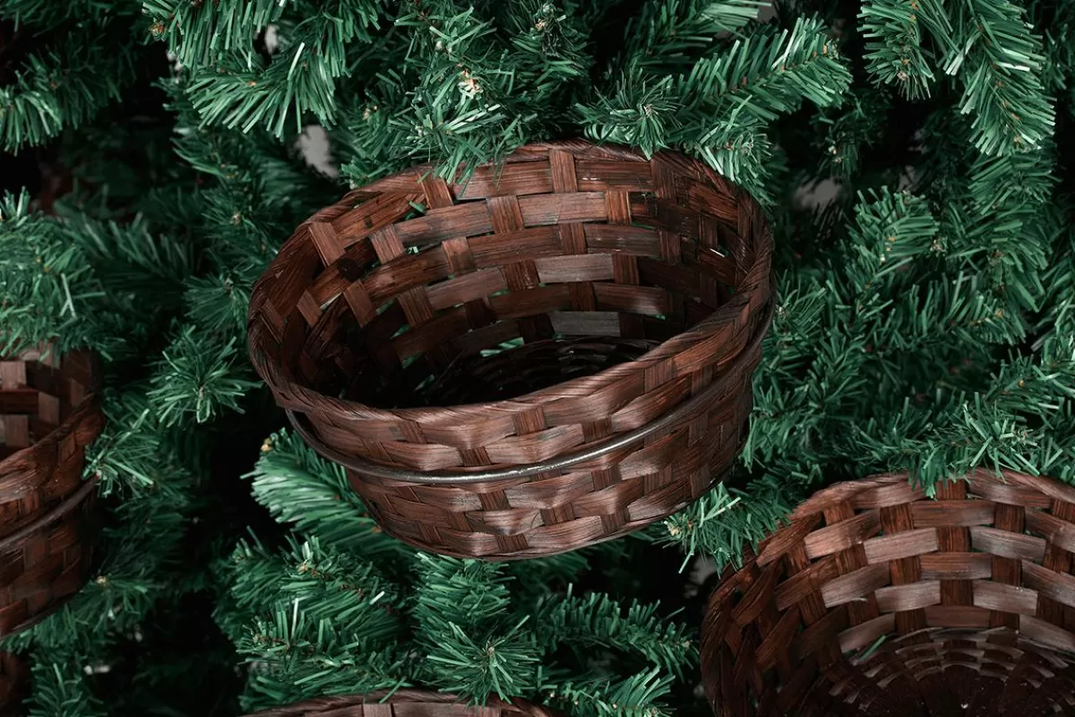 DecoWoerner Artificial Christmas Tree With 20 Baskets For Gifts And Merchandise 195 Cm