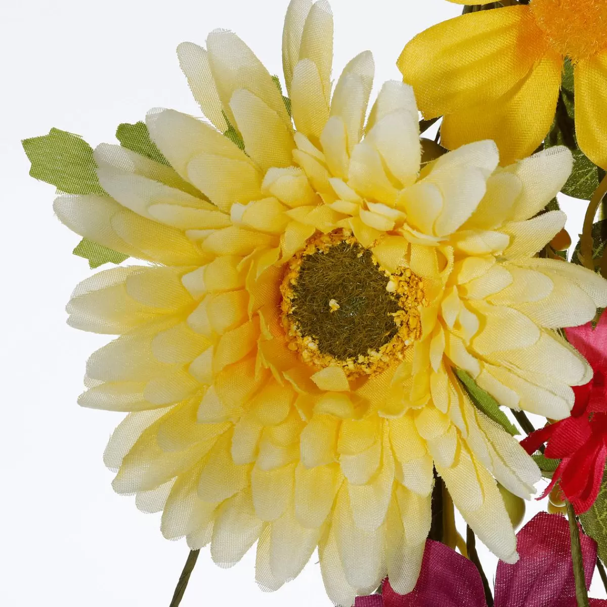 DecoWoerner Artificial Gerbera Field Flower Garland Artificial Vine 140 Cm