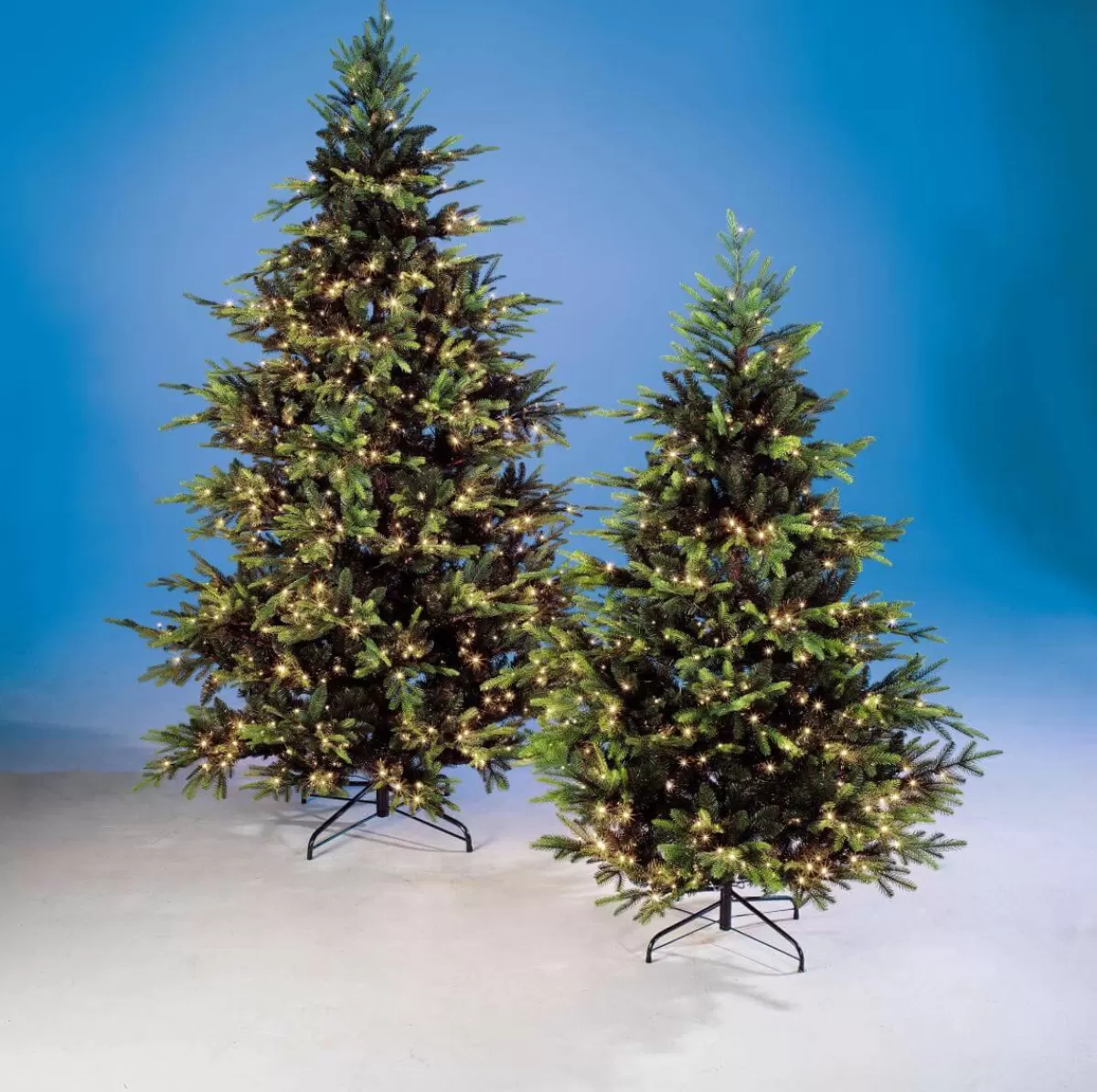 DecoWoerner Artificial Injection Moulded Christmas Tree Norway Spruce With LED 180 Cm