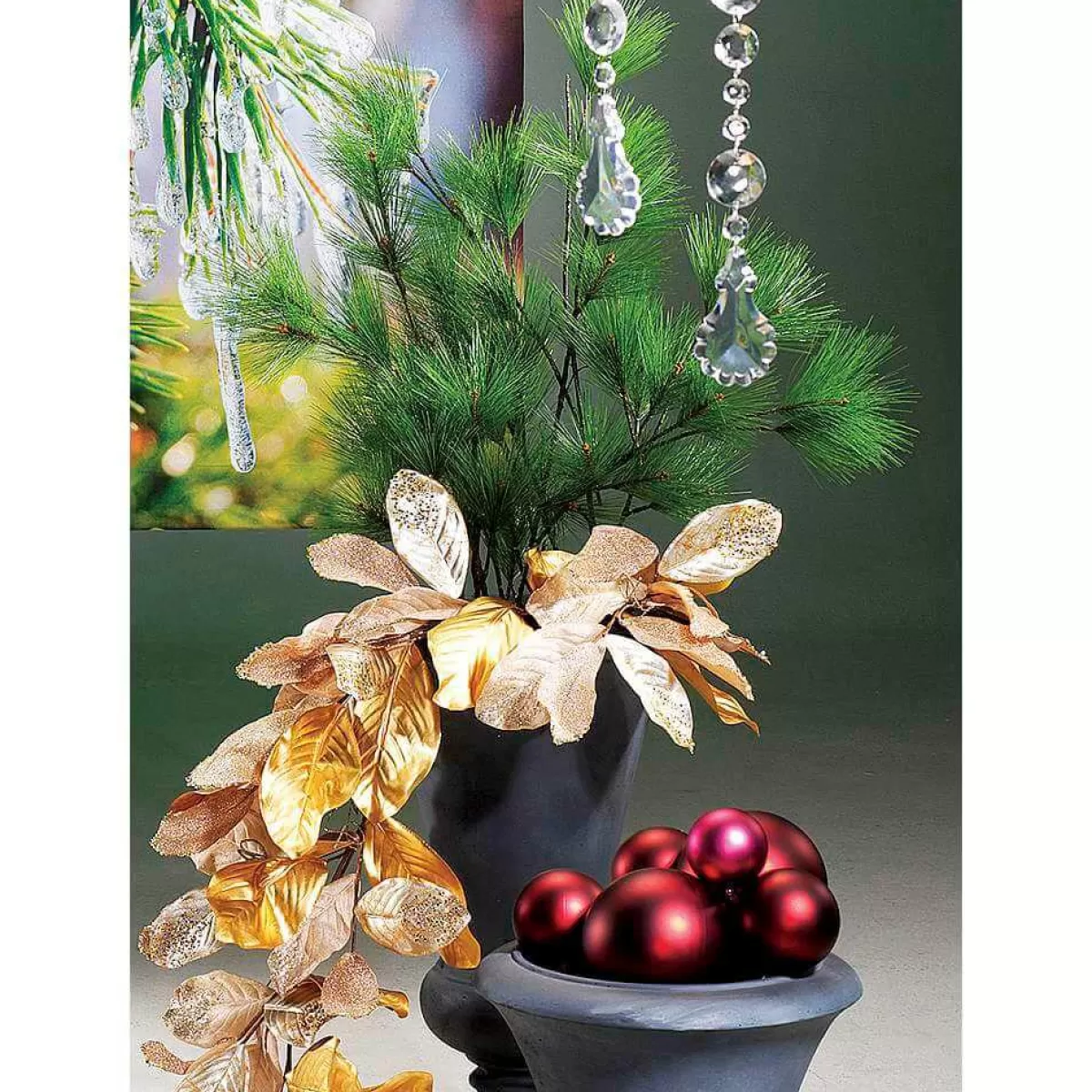 DecoWoerner Berry , Mat Christmas Balls Of Flame Retardant Plastic, 6 Cm Ø - 24 Pieces