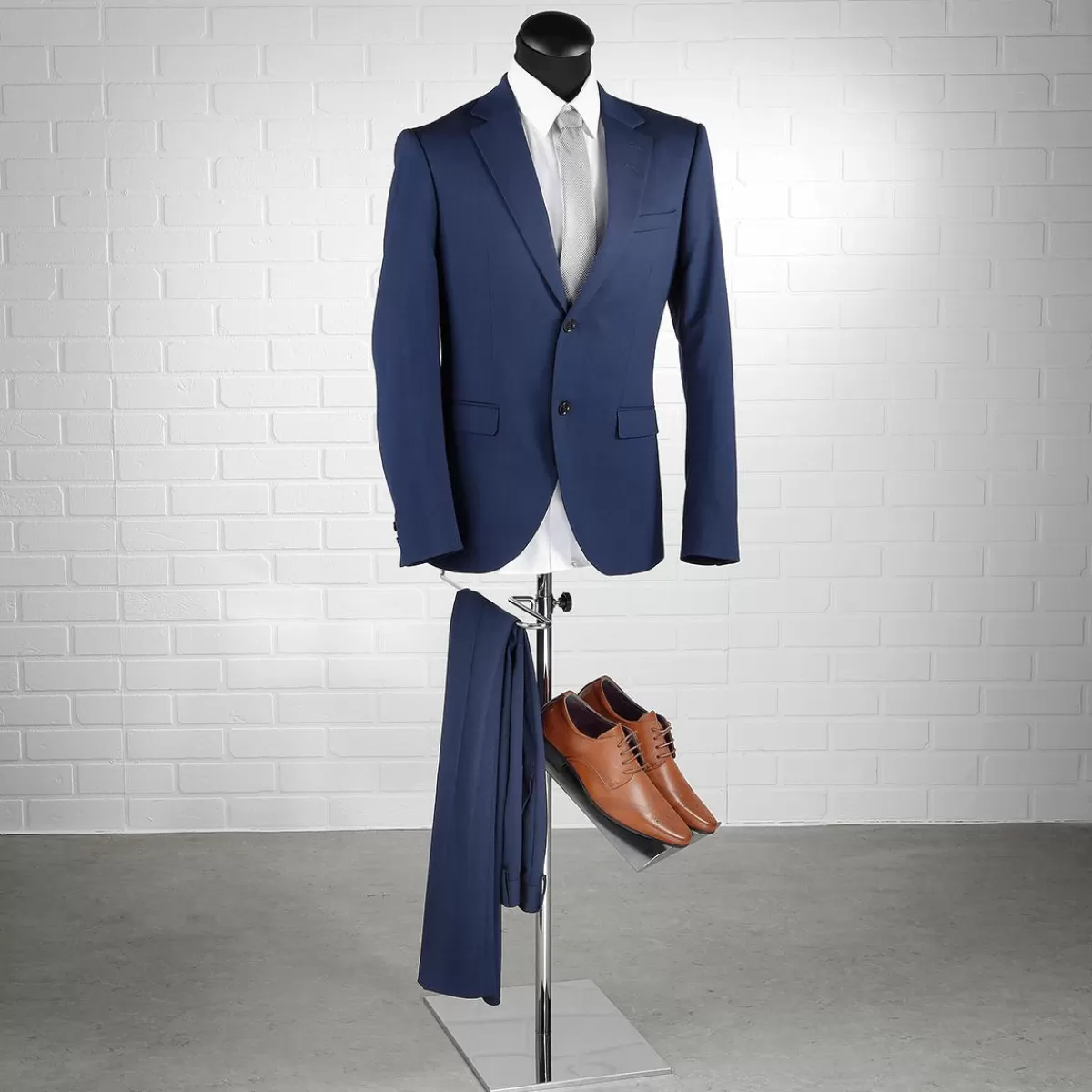 DecoWoerner Chrome Stand For Tailor's Busts With Shoe Presenter 40 X 40 X 100 Cm