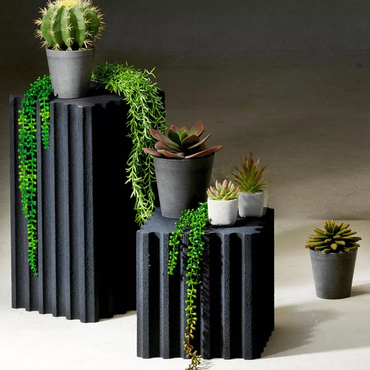DecoWoerner Decorative Columns Set "Concrete" Height 30/55 Cm