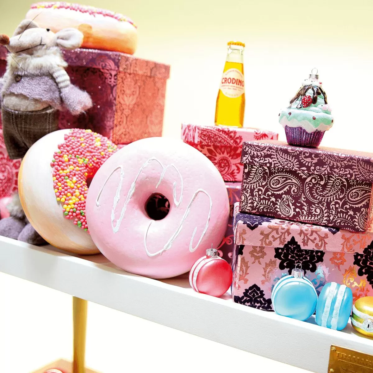 DecoWoerner Decorative Donut With Sugar Pearls 20 Cm Ø Colourful
