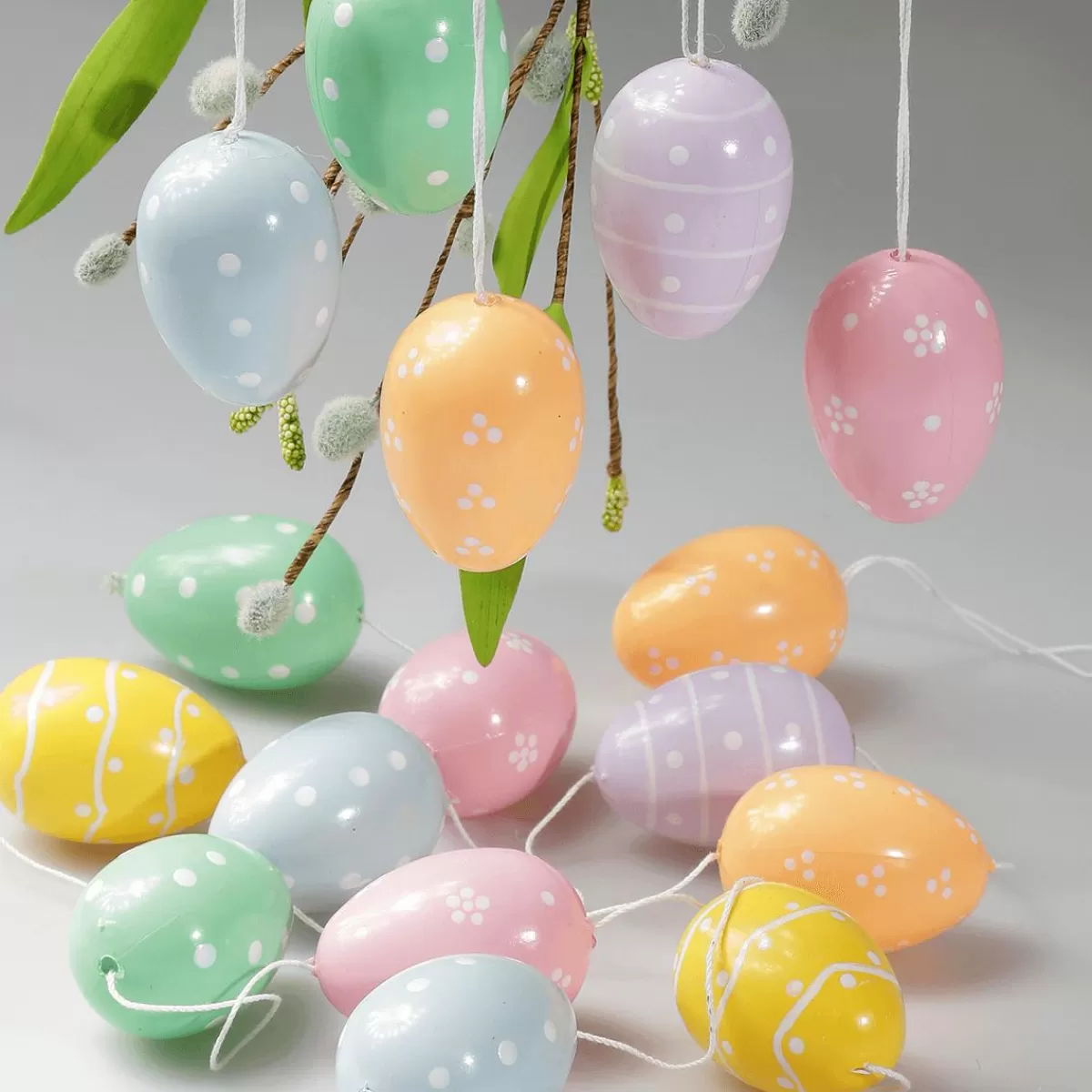 DecoWoerner Decorative Easter Eggs For Hanging 6 Cm, Pastel Dots, 6 Pcs