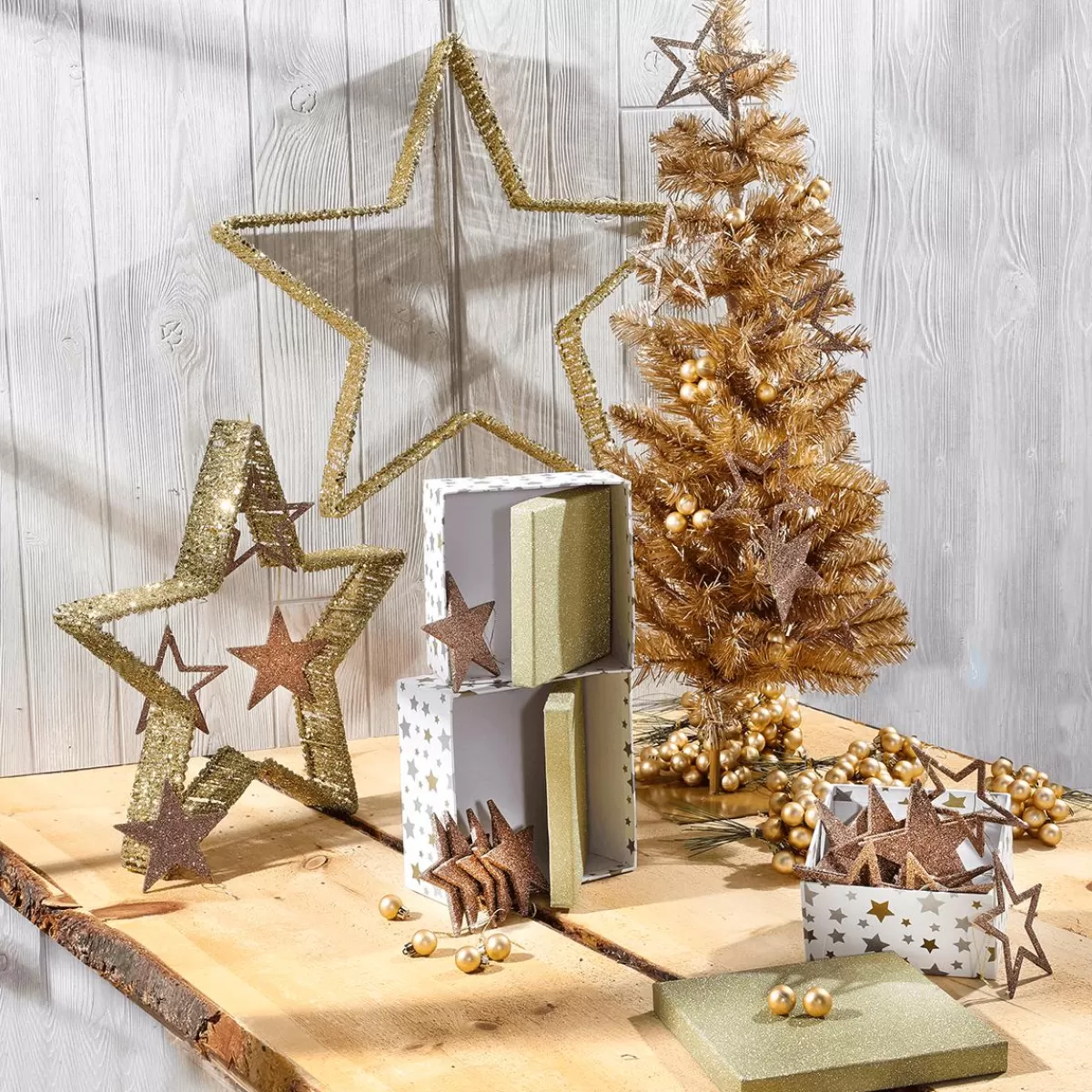 DecoWoerner Decorative Glitter Stars Nougat, Ø 10 Cm, 10 Pcs