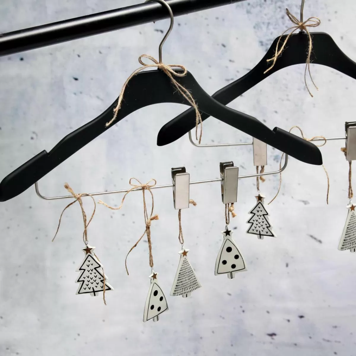 DecoWoerner Decorative Hanger Fir 8.5 Cm 3 Pcs