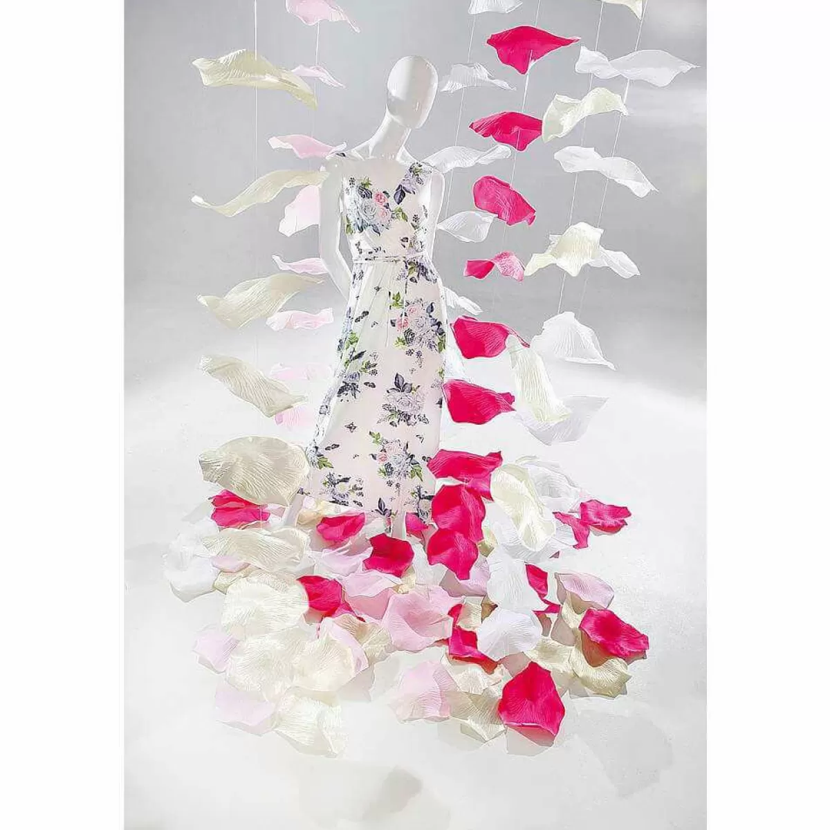 DecoWoerner Decorative Rose Petals String, 170 Cm, , 3 Pcs