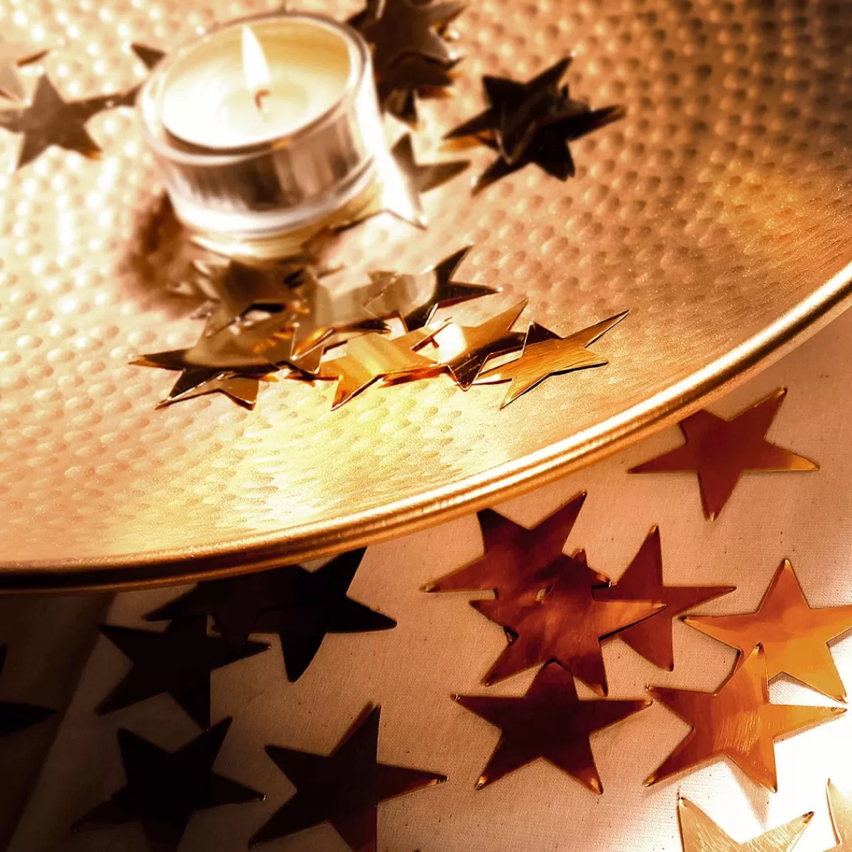 DecoWoerner Decorative Stars For Scattering , Ø 10 Cm, 25 Pcs