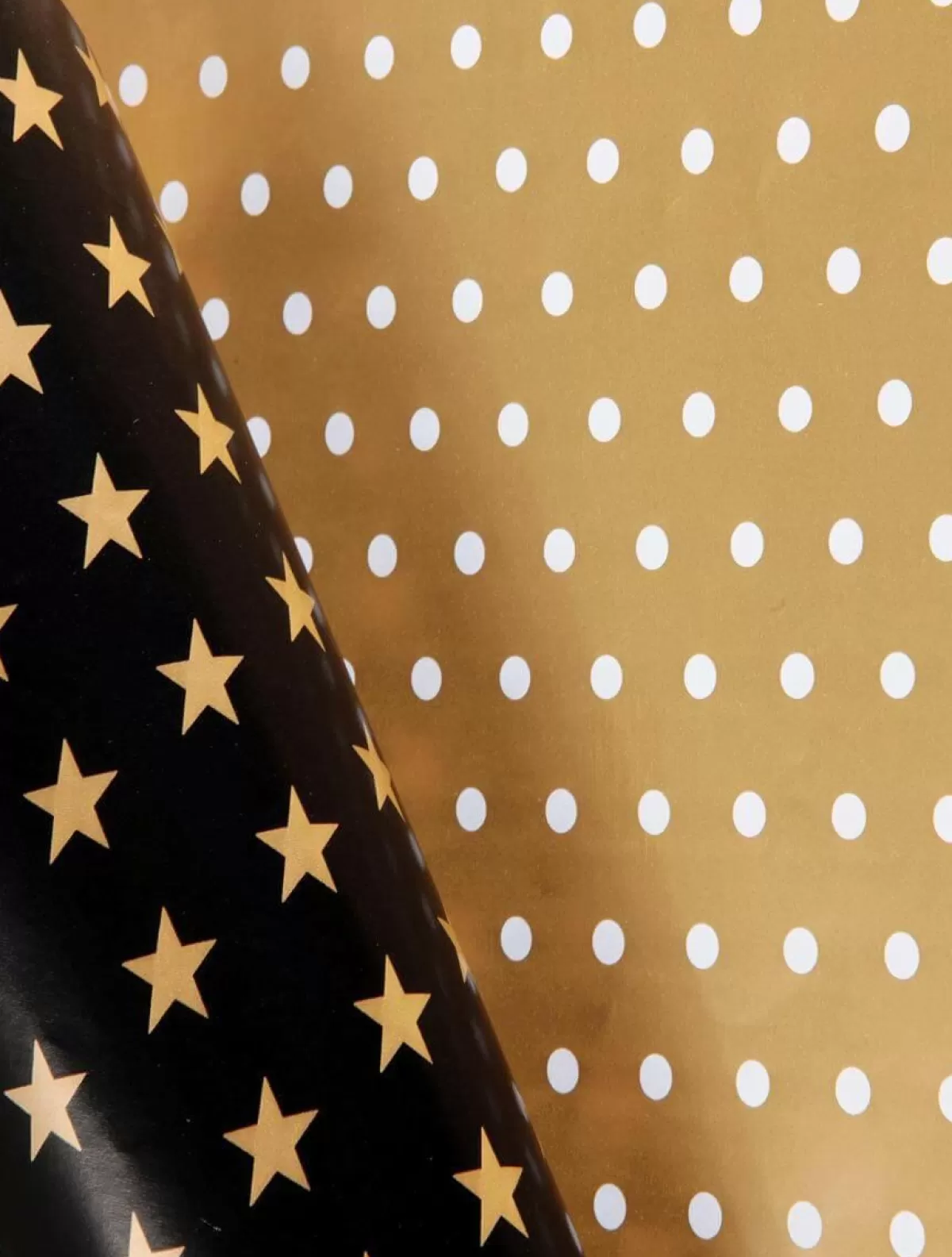 DecoWoerner Double Sided Christmas Gift Wrapping Paper In Black & With Stars & Dots - 50m Gift Wrapping Paper Roll