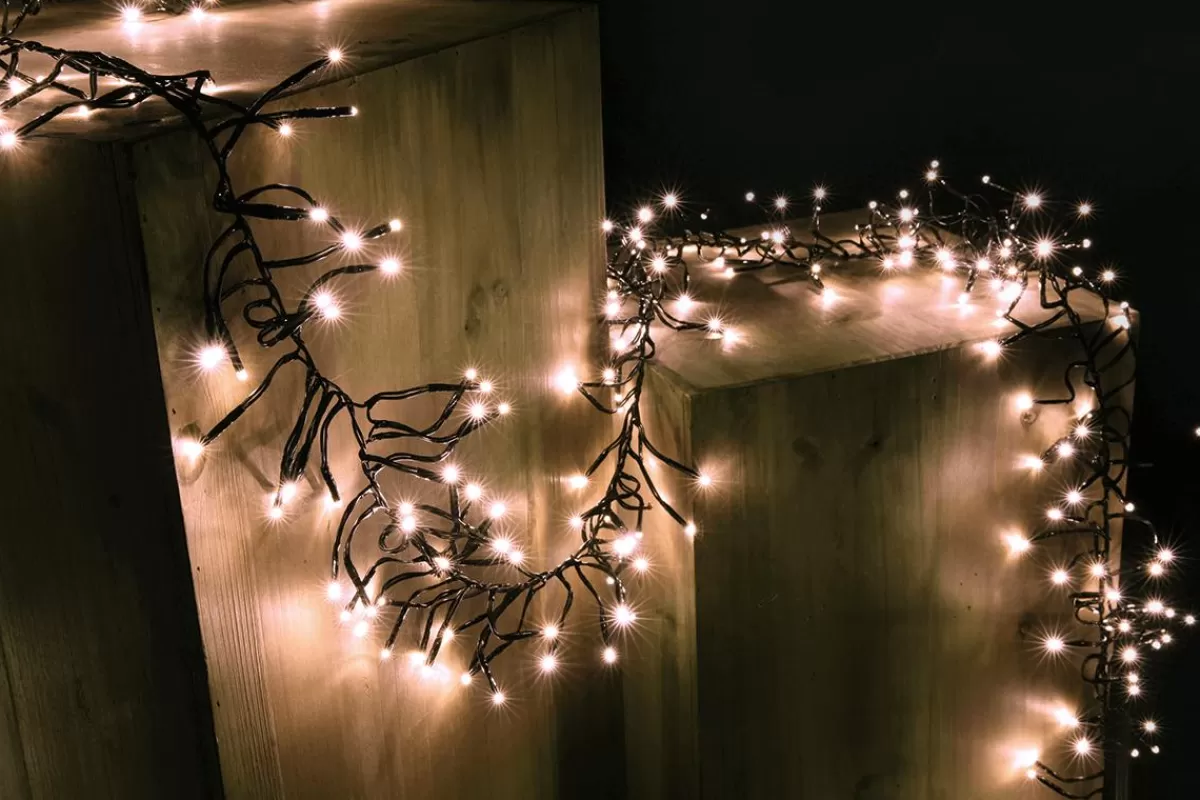 DecoWoerner Flashing LED Cluster Light Chain With Timer, For Outside, 10 M