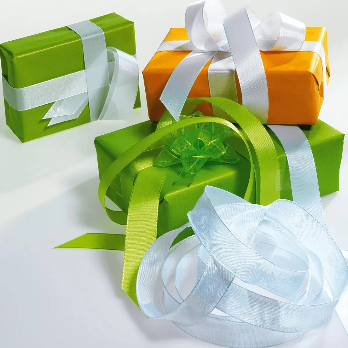 DecoWoerner Gift Fabric Ribbon With Wire Edge 60 Mm X 25 M