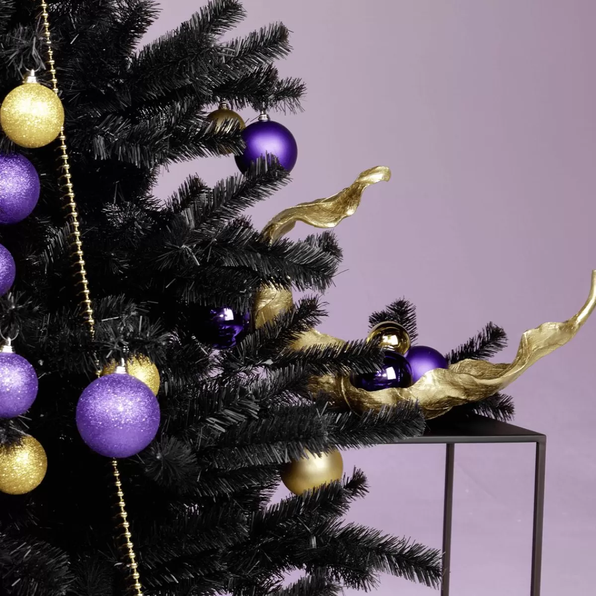 DecoWoerner Glitter Christmas Baubles In Purple Plastic, 6 Cm Ø - 6 Pieces