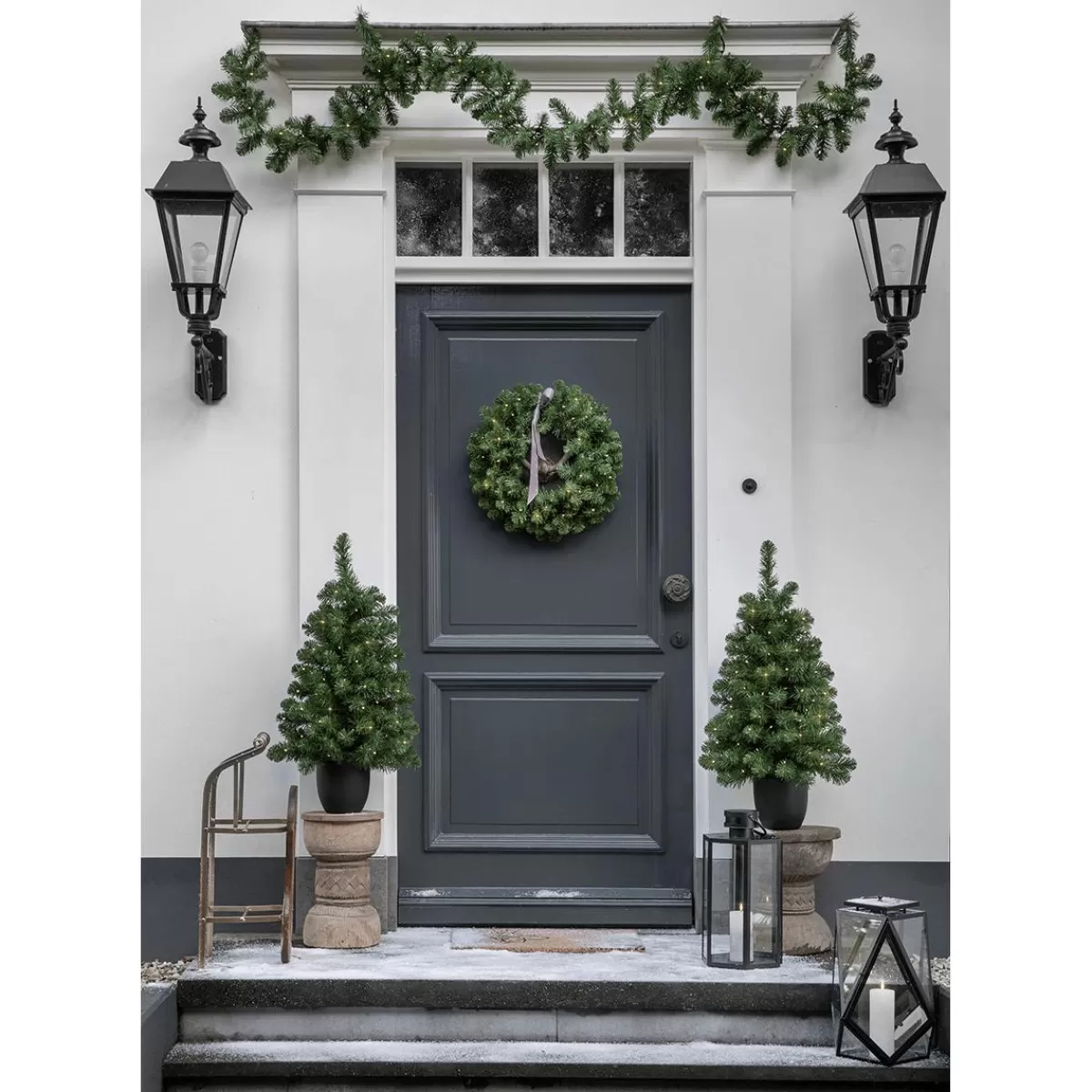 DecoWoerner LED Christmas Decoration Complete Set For Doors