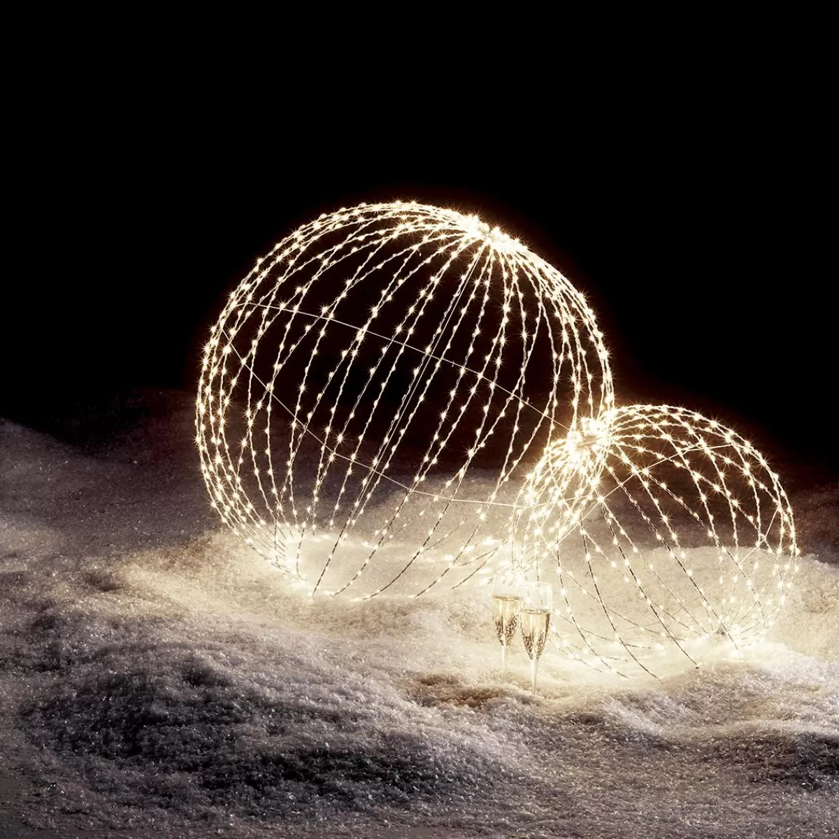 DecoWoerner LED Light Ball For Outdoor Use, LED Warm - White, Ø 30 Cm