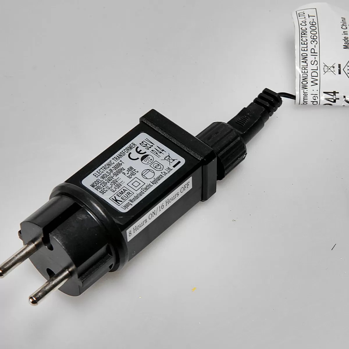 DecoWoerner LED Light Chain With Timer, For Outside, 13.5 M