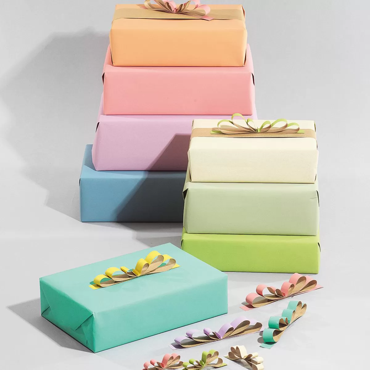 DecoWoerner Recycled Plain Kraft Paper In - 50 M Gift Wrapping Paper Roll
