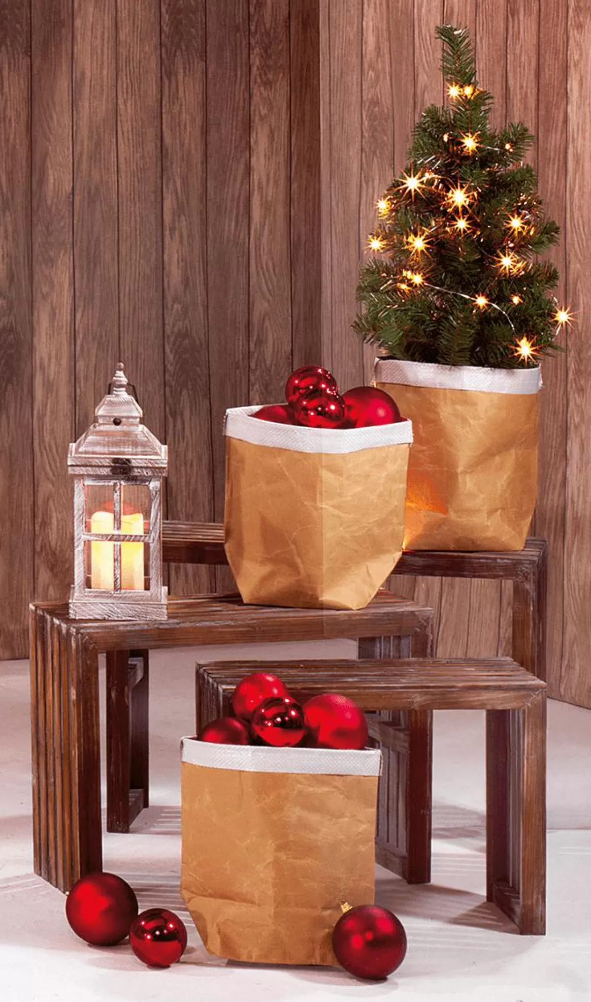 DecoWoerner Small Christmas Tree For On Table, Height 60 Cm
