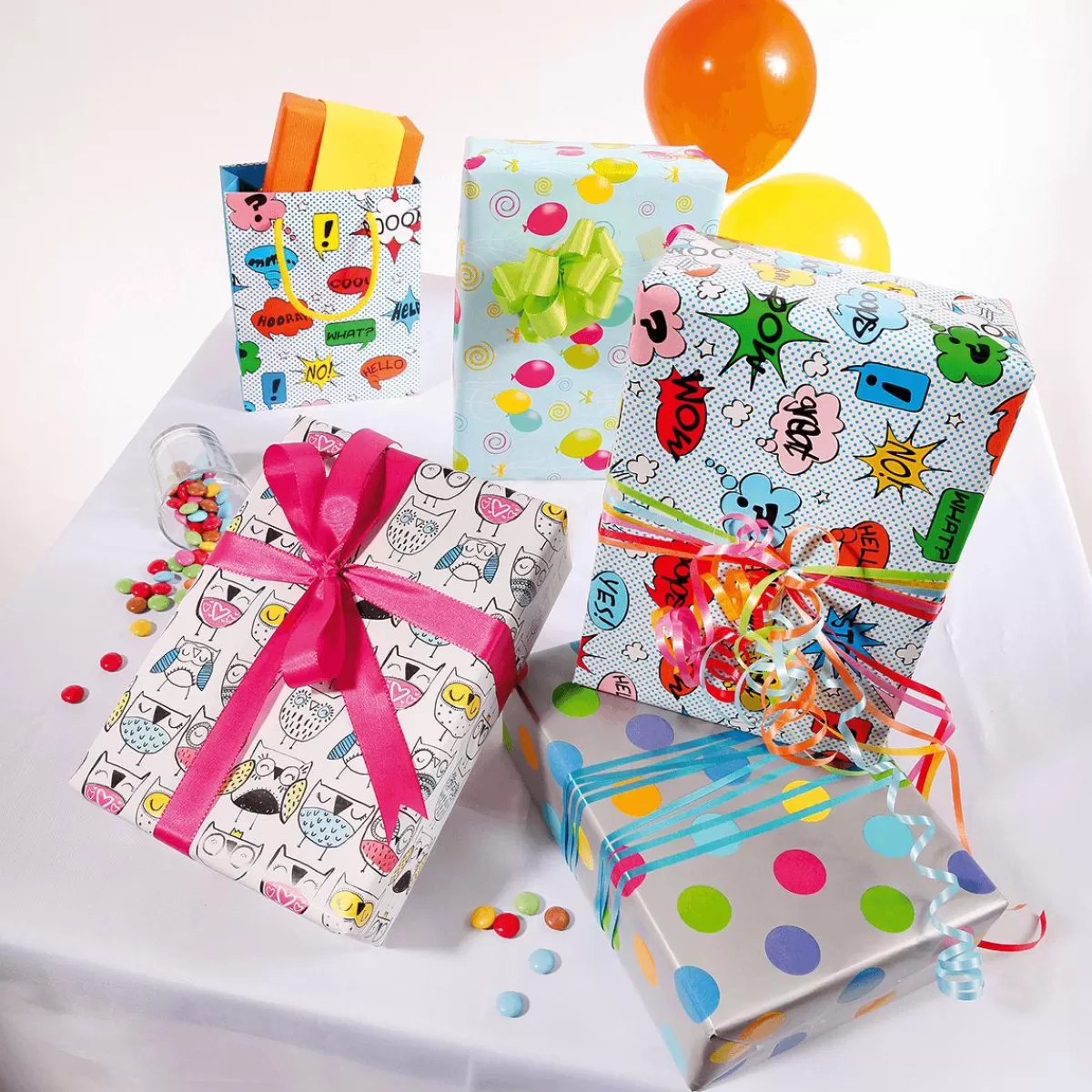DecoWoerner Sustainable, Wrapping Paper With Colourful Dots - 50 M Gift Wrapping Paper Roll