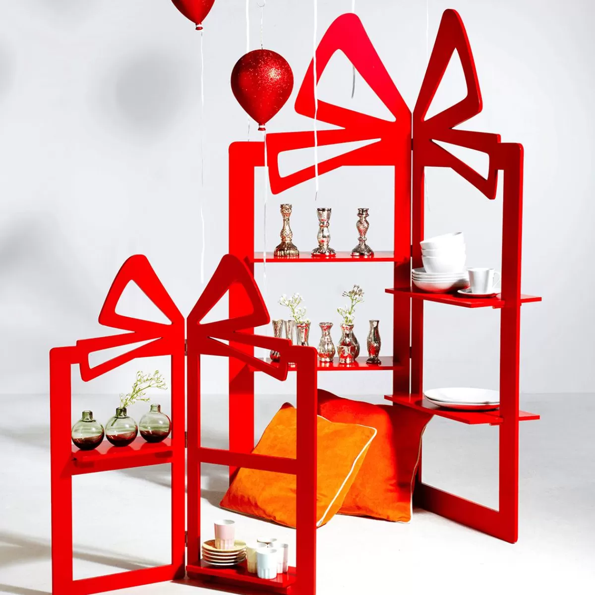 DecoWoerner Table Decoration Vases With Tray, 8 Pieces