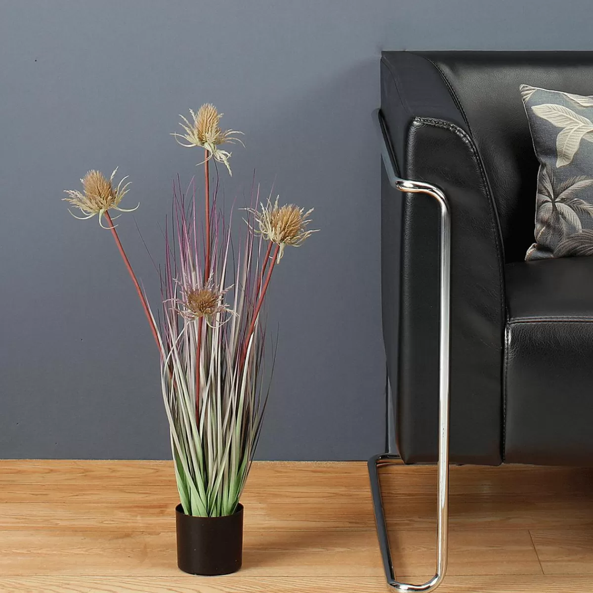 DecoWoerner Thistle Artificial Grass In Black Pot 69 Cm 17 Cm Ø