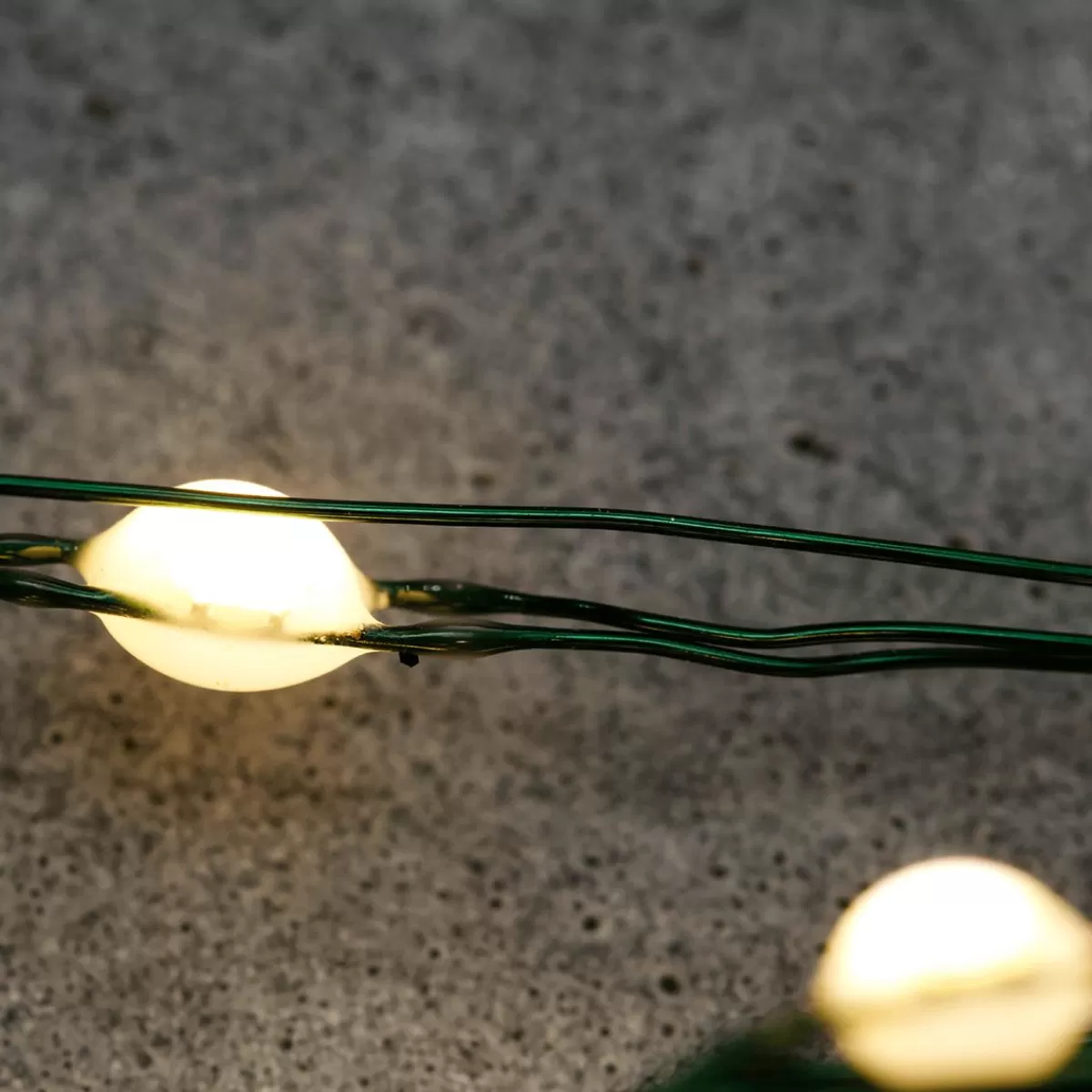 DecoWoerner XL LED Wire Rope Light For Outdoor Use, 100 LED, 10 M