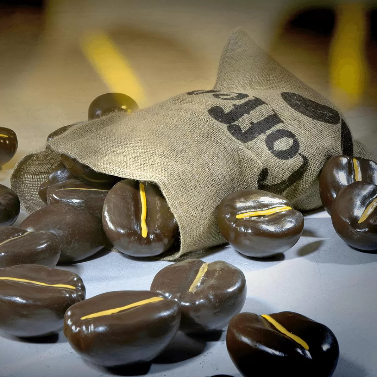 DecoWoerner XXL Decorative Coffee Beans Food Replica 15 Cm