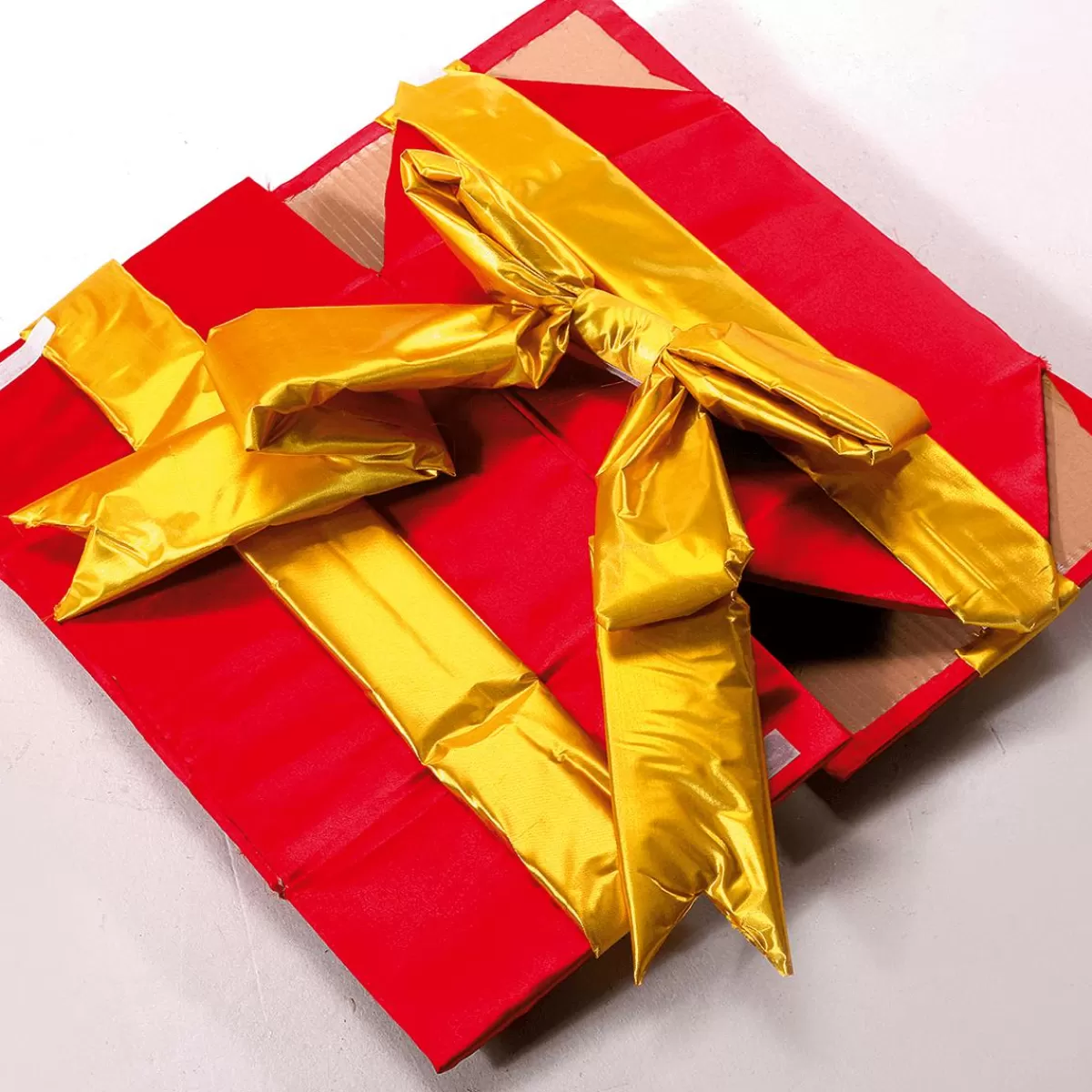 DecoWoerner XXL Gift Box For Indoor Use 3 Parts Red
